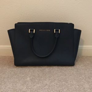 Michael Kors Selma Medium
